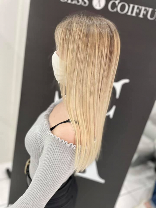 blond-coloration-coiffeur